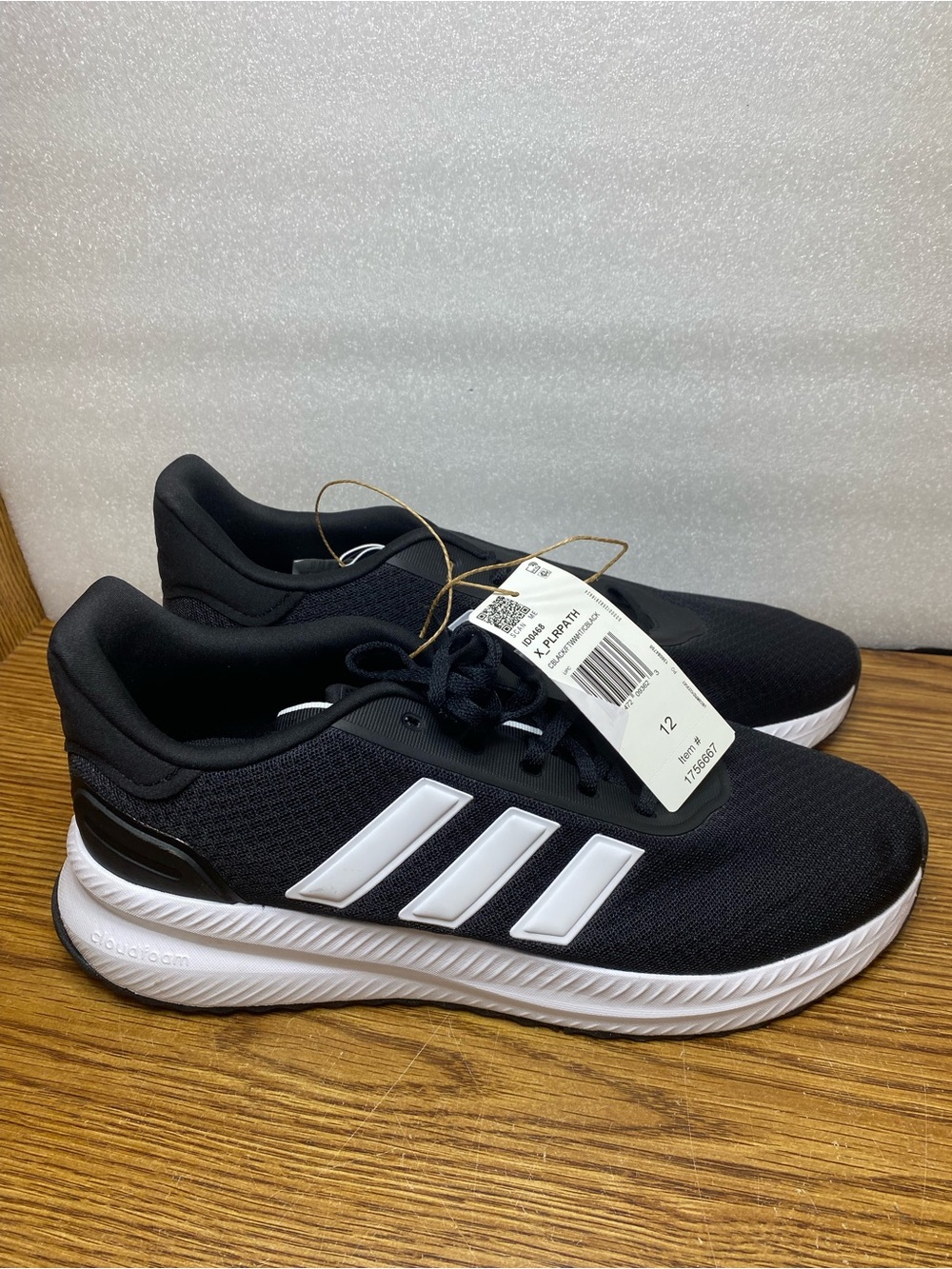 adidas Men's Black Athletic Sneakers with White Three-Stripes size 12 new